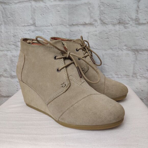 Toms Womens Ankle Booties Desert Wedge Heel Lace Up Boots Suede Taupe Tan Sz 8 - Picture 10 of 15